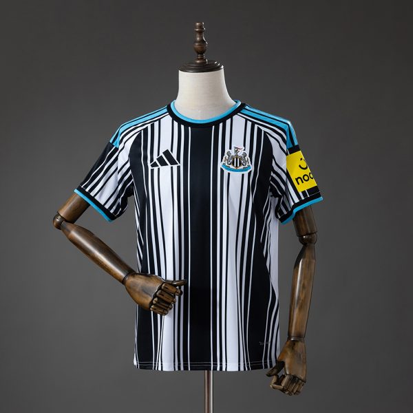 Camiseta Newcastle United 2027 — Primera equipación (Diseño 02)